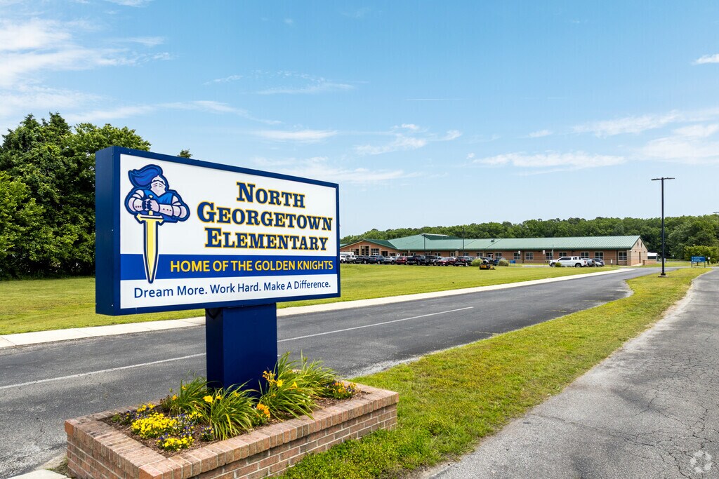 North Georgetown Elementary School has 774 students in grades PK, K-5 with a student-teacher ratio of 15 to 1.