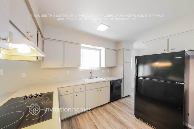 4228 W Mission Ln, Phoenix, AZ 85051 - photo 7