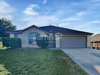 1701 Amberwood Loop, Kyle, TX 78640