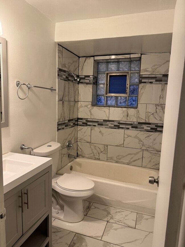 1658 Patricia Place unit 3East, Calumet City, IL 60409 - photo 3