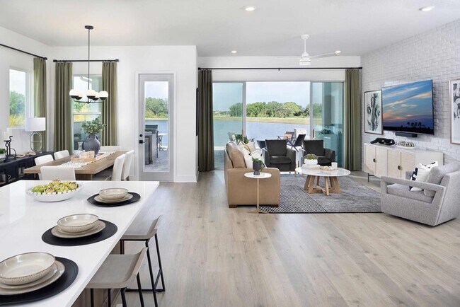 The Stratum - Family Room