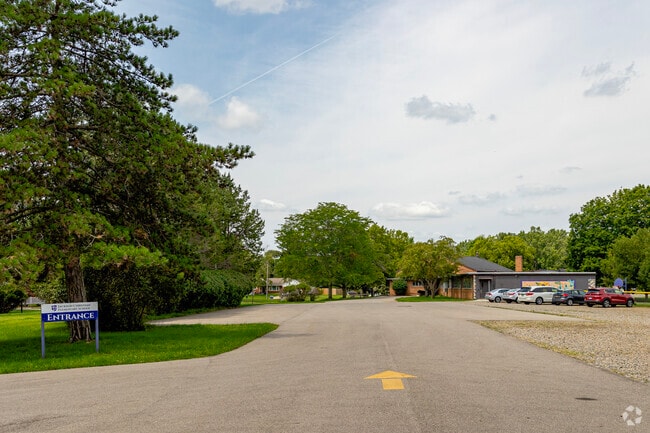 Jackson Christian Elementary School's main pickup drive leads to the main entrance.