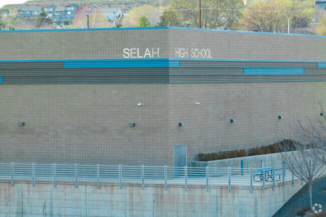Welcome to Selah High School.