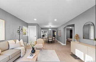 3221 Suncrest Ave, St Louis, MO 63122