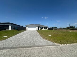 1614 NE 2nd Place, Cape Coral, FL 33909