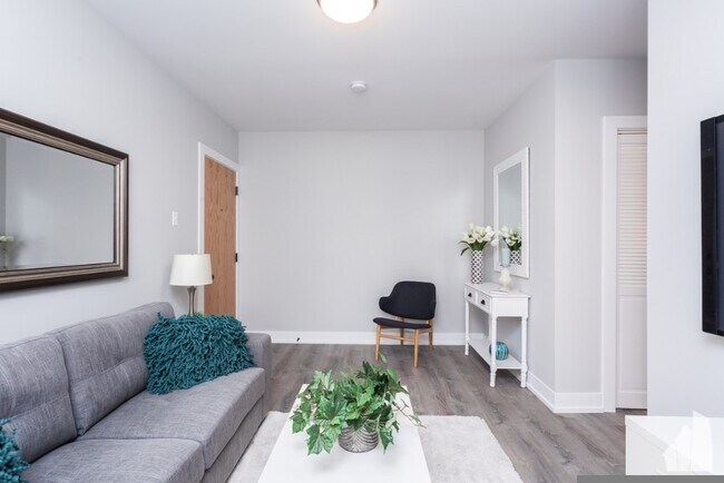 427 W Belden Ave unit 429.5-B304, Chicago, IL 60614 - photo 5