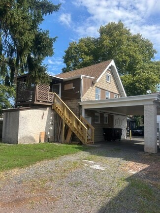 263 N York St, Pottstown, PA 19464