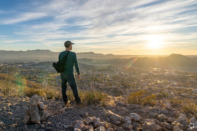 Enjoy breathtaking sunsets while hiking Palisades Loop near Mission Hills.