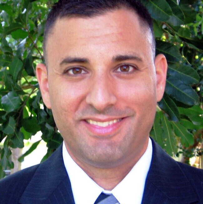 Agent Photo