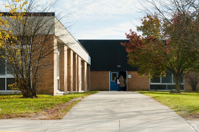 The student:teacher ratio of 12:1 is higher than the New York state level of 11:1.