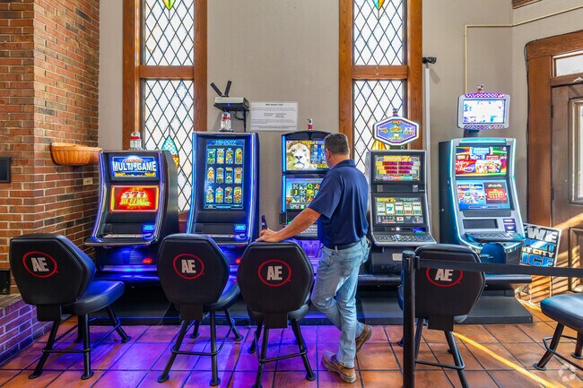 From locals to visitors, everyone finds something special at Koke's in Fairmont City.