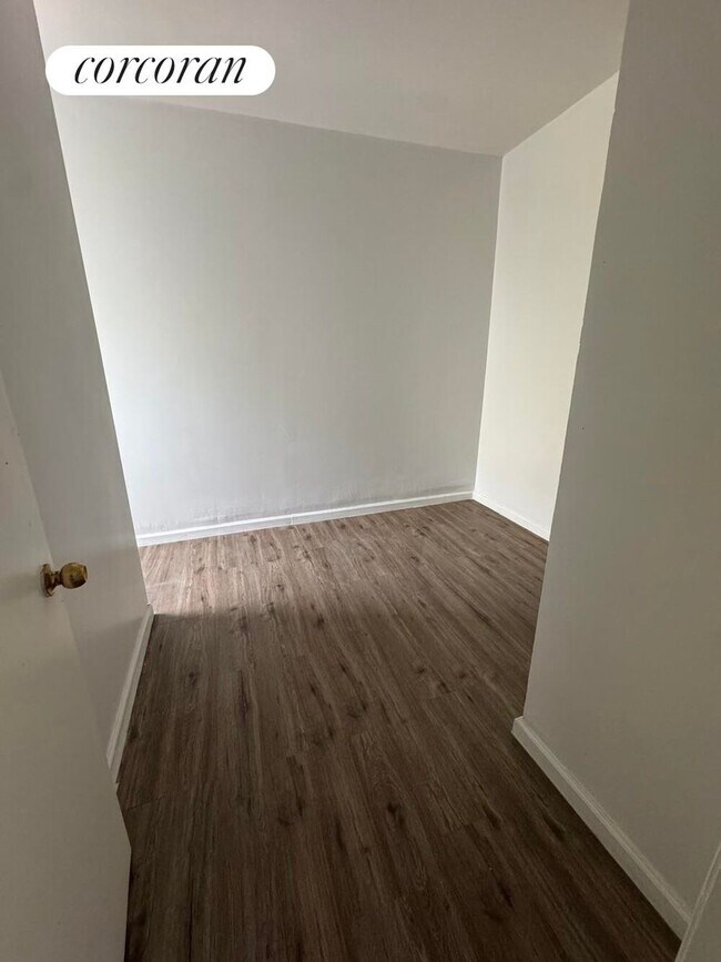 1526 Pacific St, Brooklyn, NY 11213 - photo 5