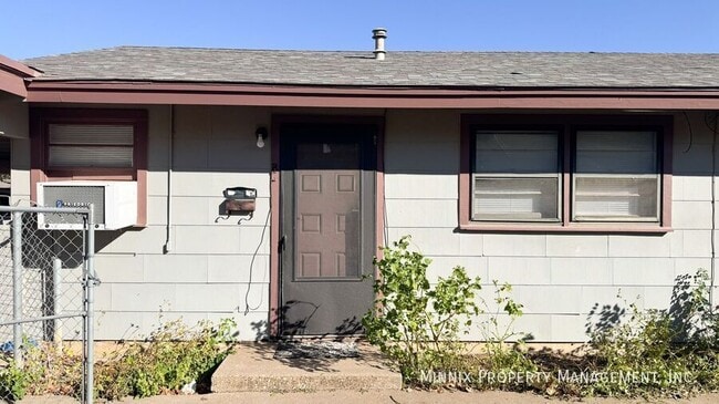 3217 35th St unit B, Lubbock, TX 79413 - photo 3