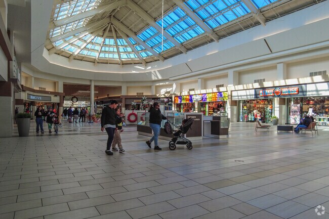 Enjoy your shopping experience at Philadelphia Mills near Bensalem.