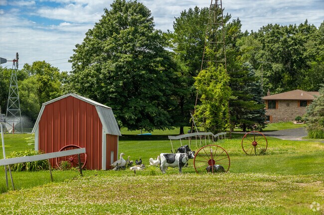 The Agricultural Museum is offered to residents and many enjoy all the fun things to do outside.