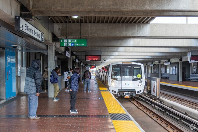 The El Cerrito BART offers great commute options for residents of the Richmond Annex.