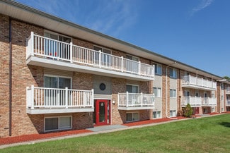 1515 W Kirby Ave, Champaign, IL 61821