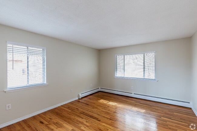 271 Main St unit 2 Bedroom, Farmington, CT 06032 - photo 6