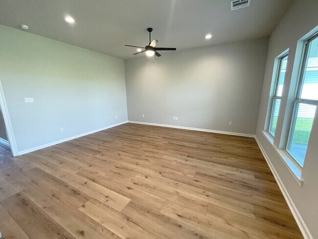 2104 Hayes Ave, Port Allen, LA 70767 - photo 7