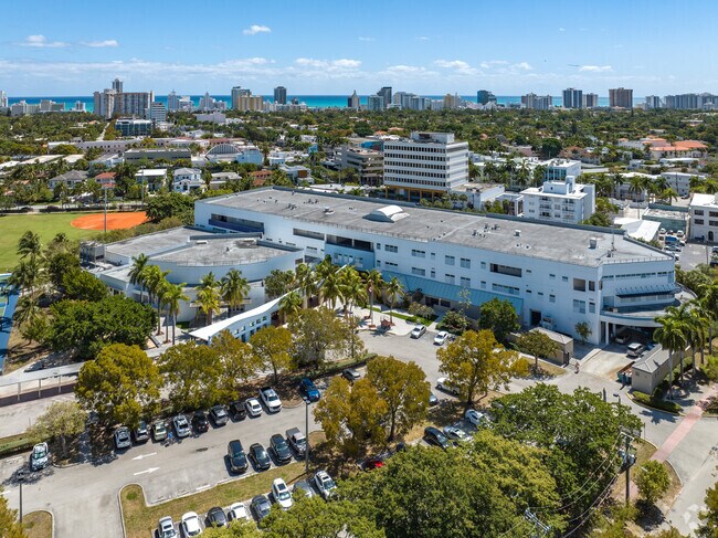 Miami Beach Nautilus Middle School has a large baseball field as well at multiple tennis courts.