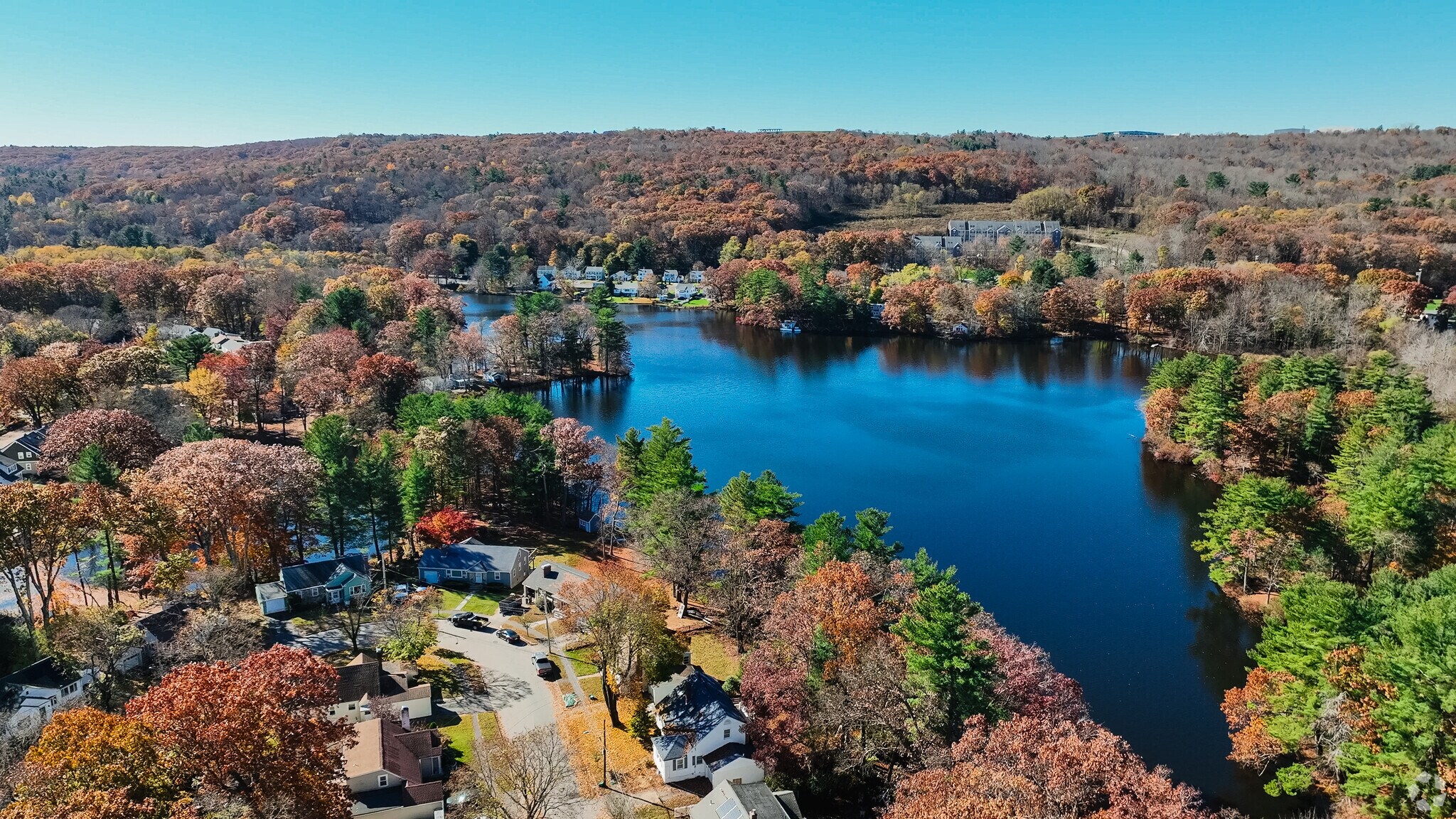 Patch Pond Stretches through many of the residents homes in Tatnuck.