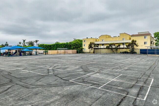 Burbank Boulevard Elementary