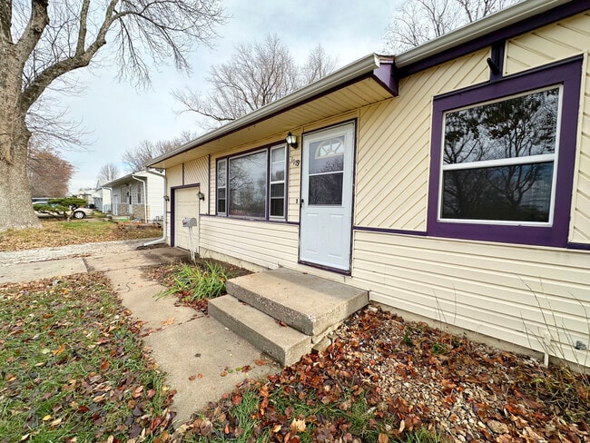 1119 N Atherton Rd, Independence, MO 64056 - photo 3