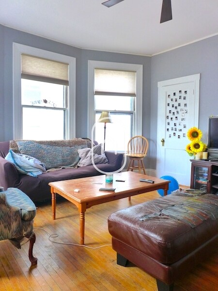 11 Iroquois St Unit 2, Boston, MA 02120