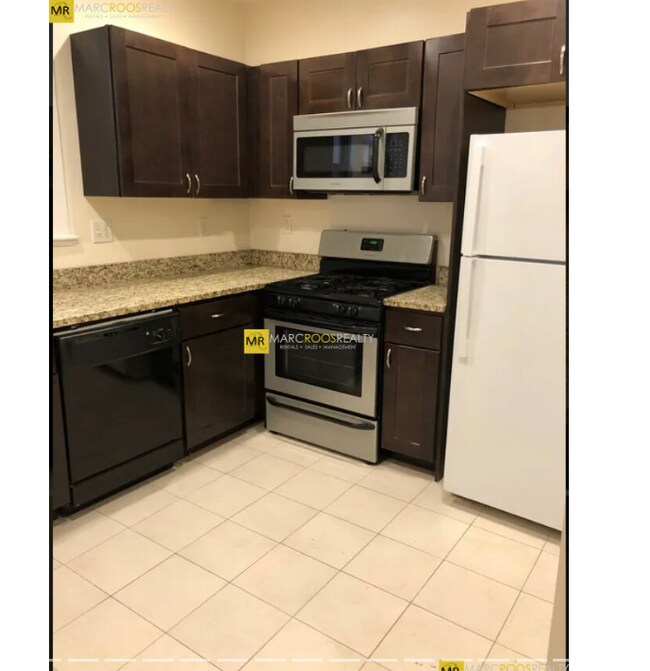 9 Upland Rd Unit B, Cambridge, MA 02140