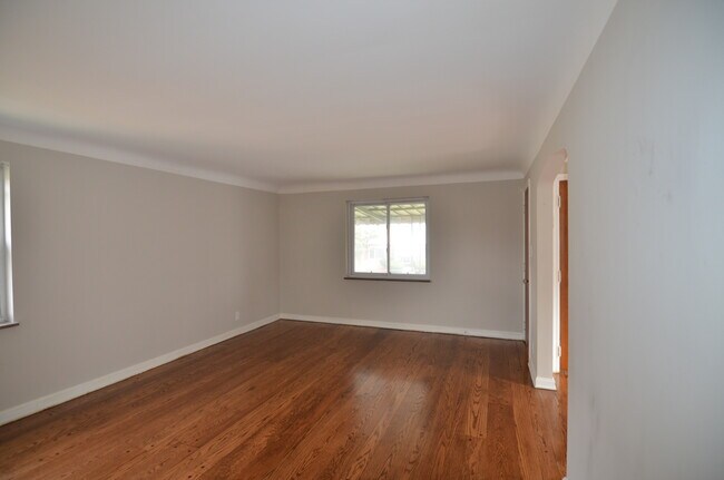 7233 Brookcrest Dr unit 2, Cincinnati, OH 45237 - photo 5