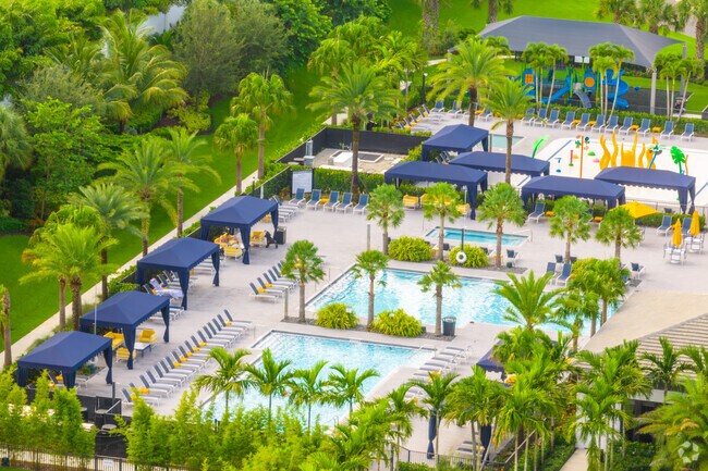 Lotus offers luxury amenities for its residents and guests top enjoy.