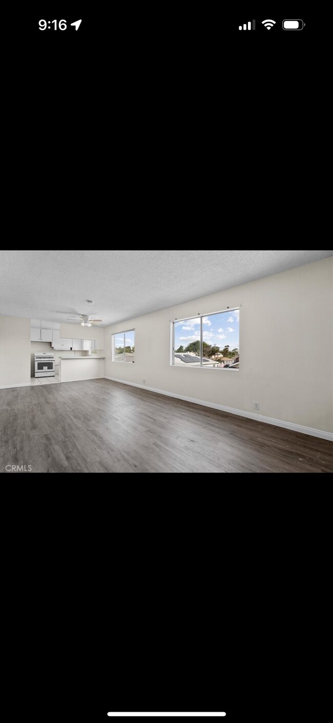 4302 W 165th St unit 4302, Lawndale, CA 90260 - photo 3