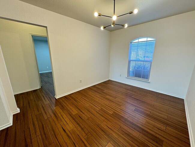 408 Viola Dr, Killeen, TX 76542 - photo 5