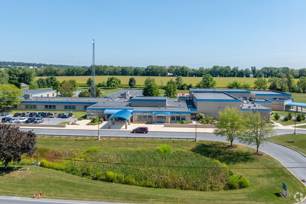 Students can expect excellent diversity at Union Canal Elementary School.