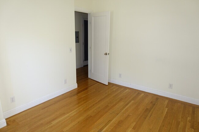 2571 Virginia St unit 1, Berkeley, CA 94709 - photo 7