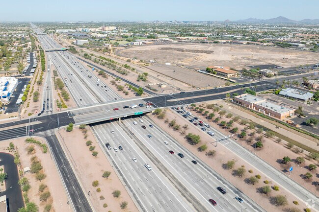 US-60 and highway 101 offer quick access to the greater Phoenix area from West Central Mesa.