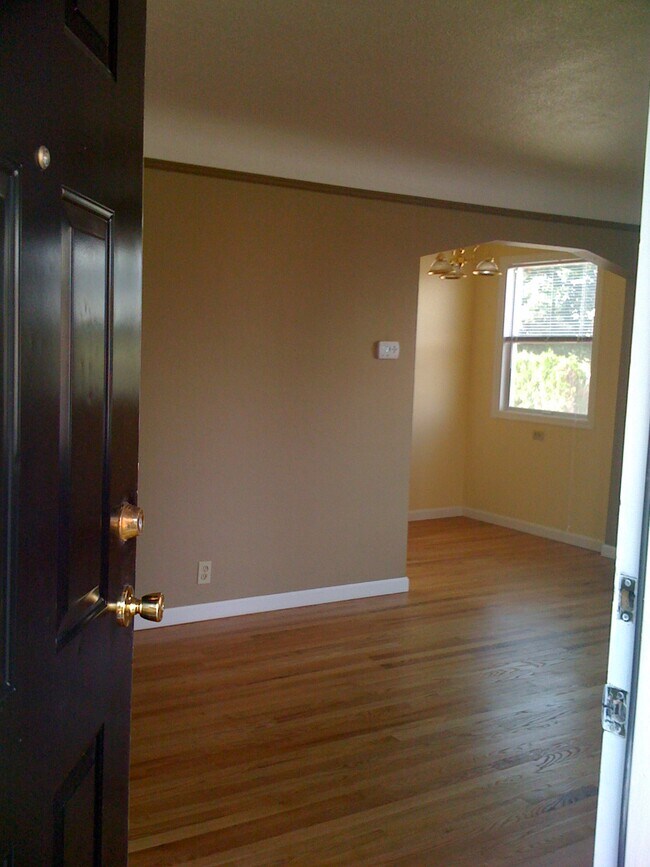 1409 NE 71st Ave unit A, Portland, OR 97213 - photo 3
