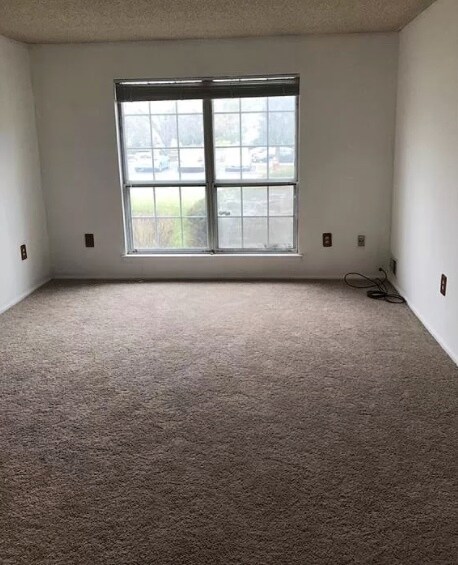 215 Rachel Ct unit 215, Franklin Park, NJ 08823 - photo 7