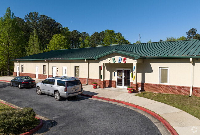 Berean Christian Jr Academy serves students K-8th grade.