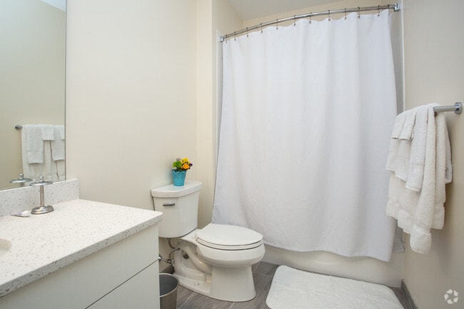 Corey10, Melrose, MA 02176 - photo 4