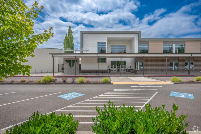 High school students in West Tigard attend Tigard High School.