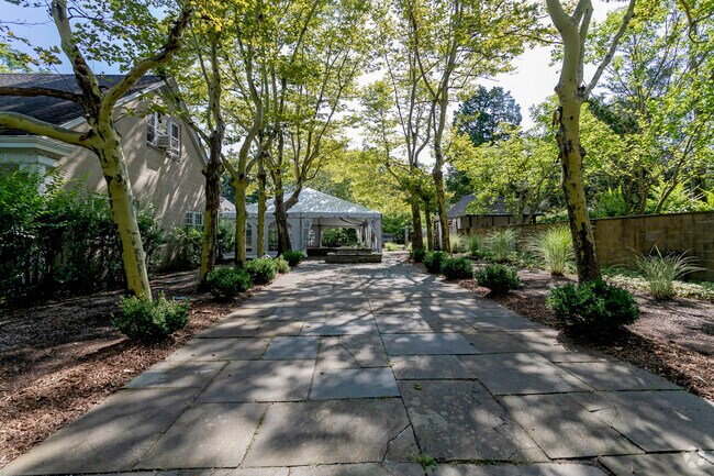 The Hammond Museum & Japanese Stroll Garden is an intimate oasis in the North Salem community.