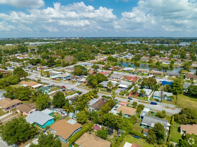 Single family home residential area in Pinewood Park.