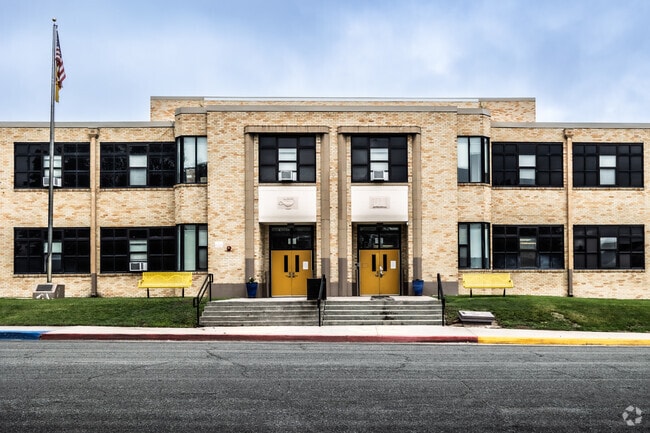 The entrance of Raton Intermediate School.