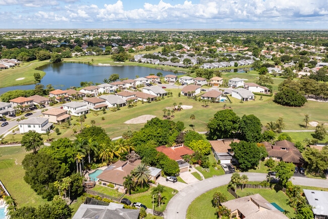 Woodmont in Tamarac, FL, is part of a beautiful golfing community.