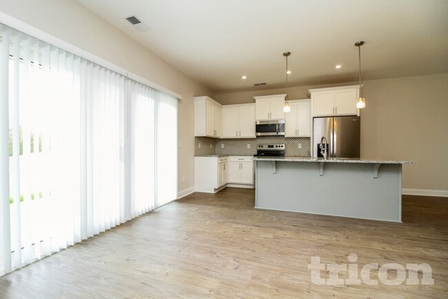 121 Dimaggio Dr, Springfield, TN 37172 - photo 4