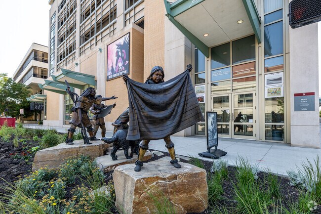 The Great Plains Art Museum is a short drive from Far South.