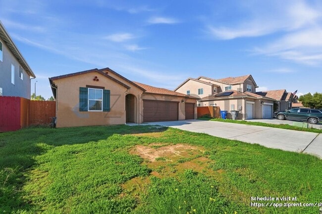 4607 N Casey Ave, Fresno, CA 93723 - photo 2