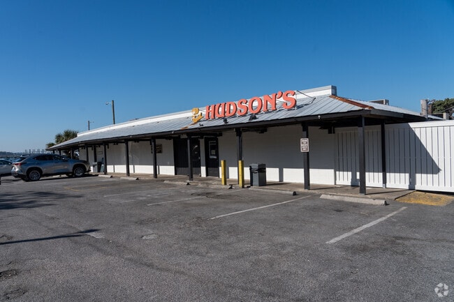 Hudson's offers fresh, local seafood with waterfront views of Skull Creek.