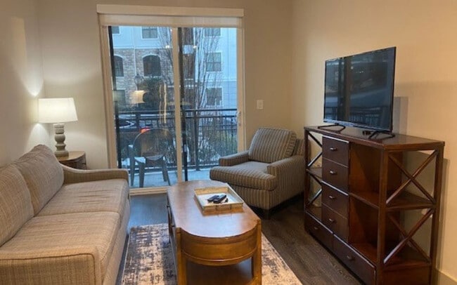 3101 Akers Mill Rd SE unit ID1351400P, Atlanta, GA 30339 - photo 2